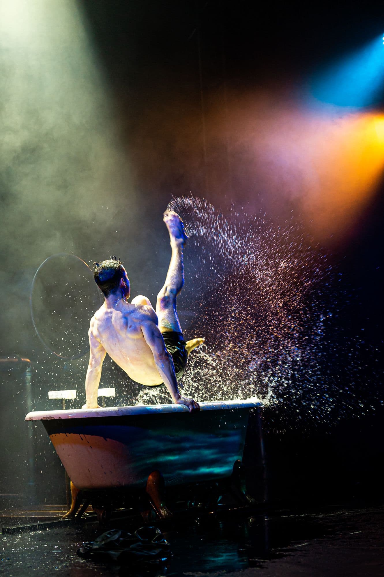 Galeriebild für Badewannen-Handstand Showact – Andalousi