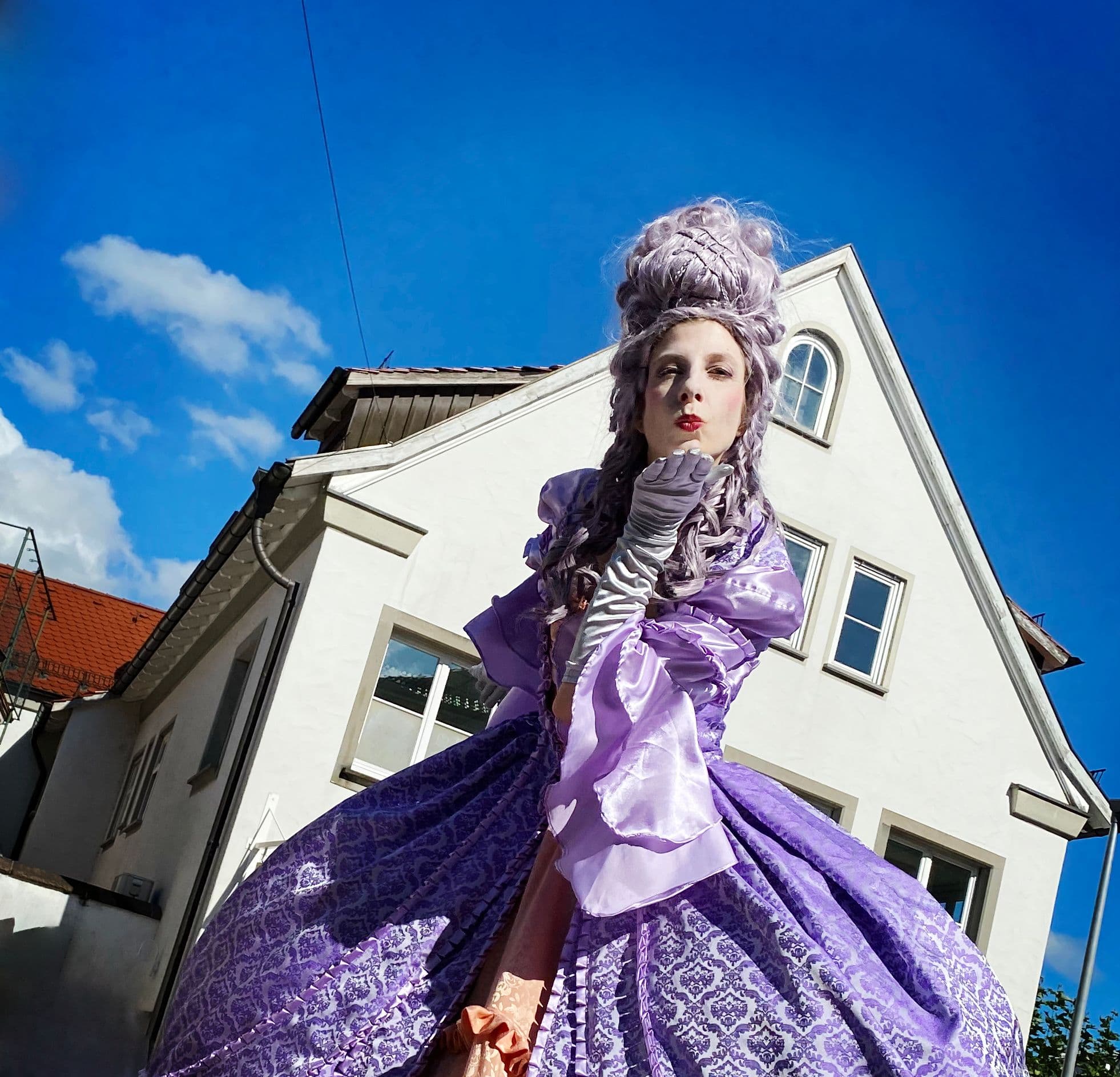 „Dietlinde von Oben“ Stelzenlauf