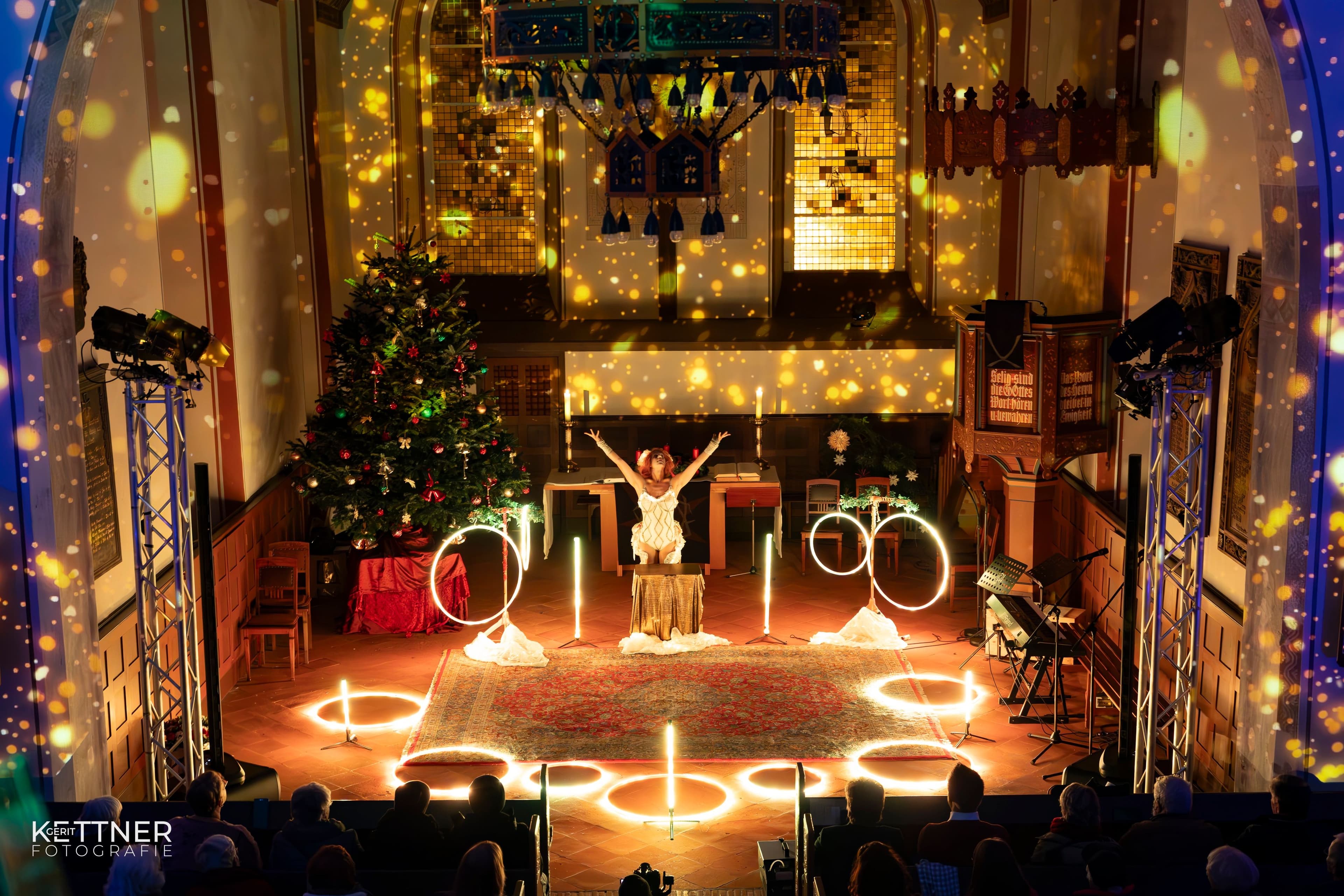 Galeriebild für LED Soloshow "Lucina`s Light"