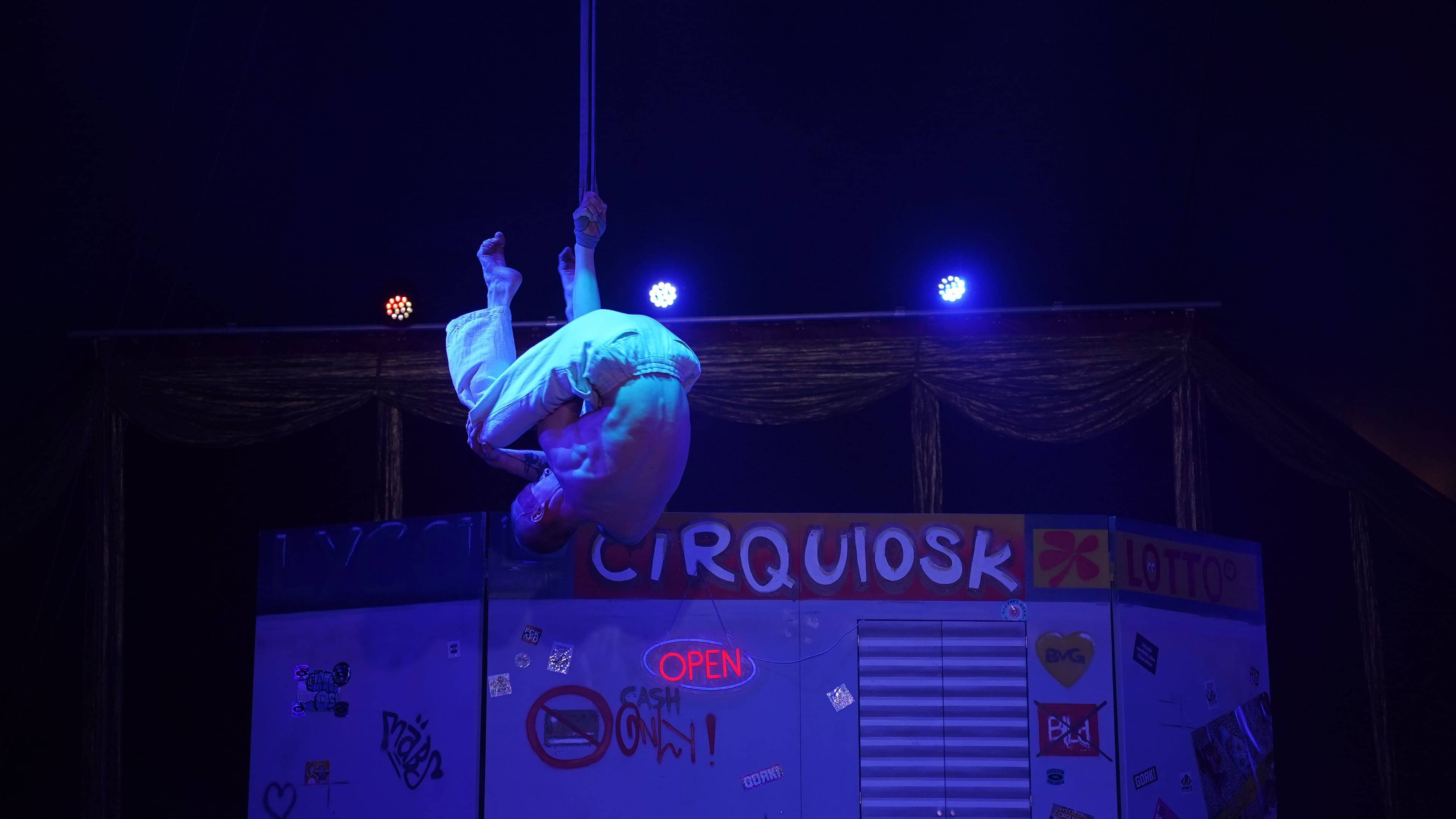 Galeriebild für Gravity Lines