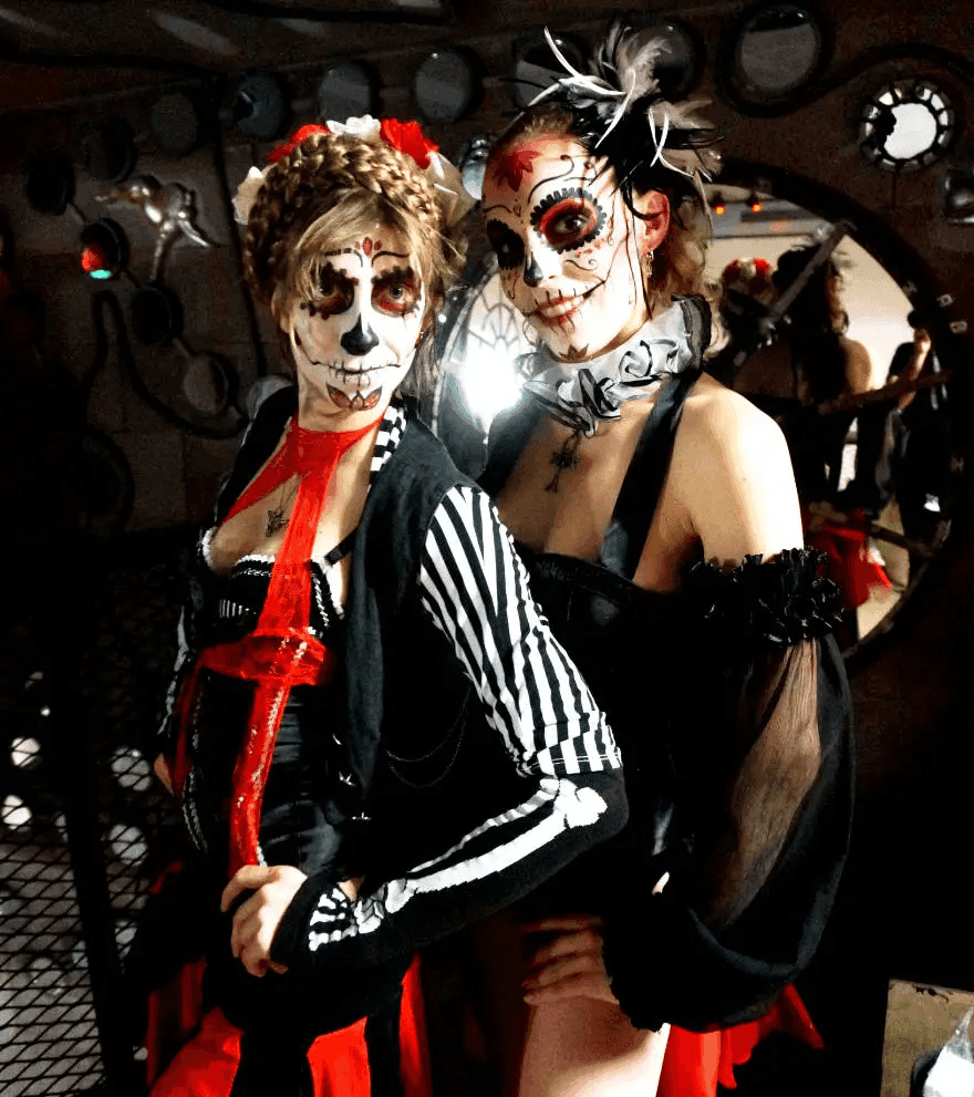 Galeriebild für Dark Circus Stelzenlauf