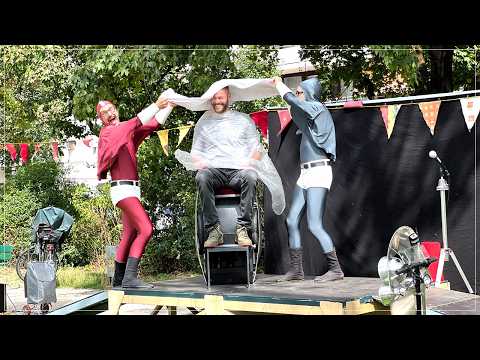 foolpool - Die Super-Superhelden - The Super-Superheroes