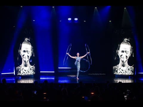 "Copycat" - Hula Hoop Act Lisa Stampfl