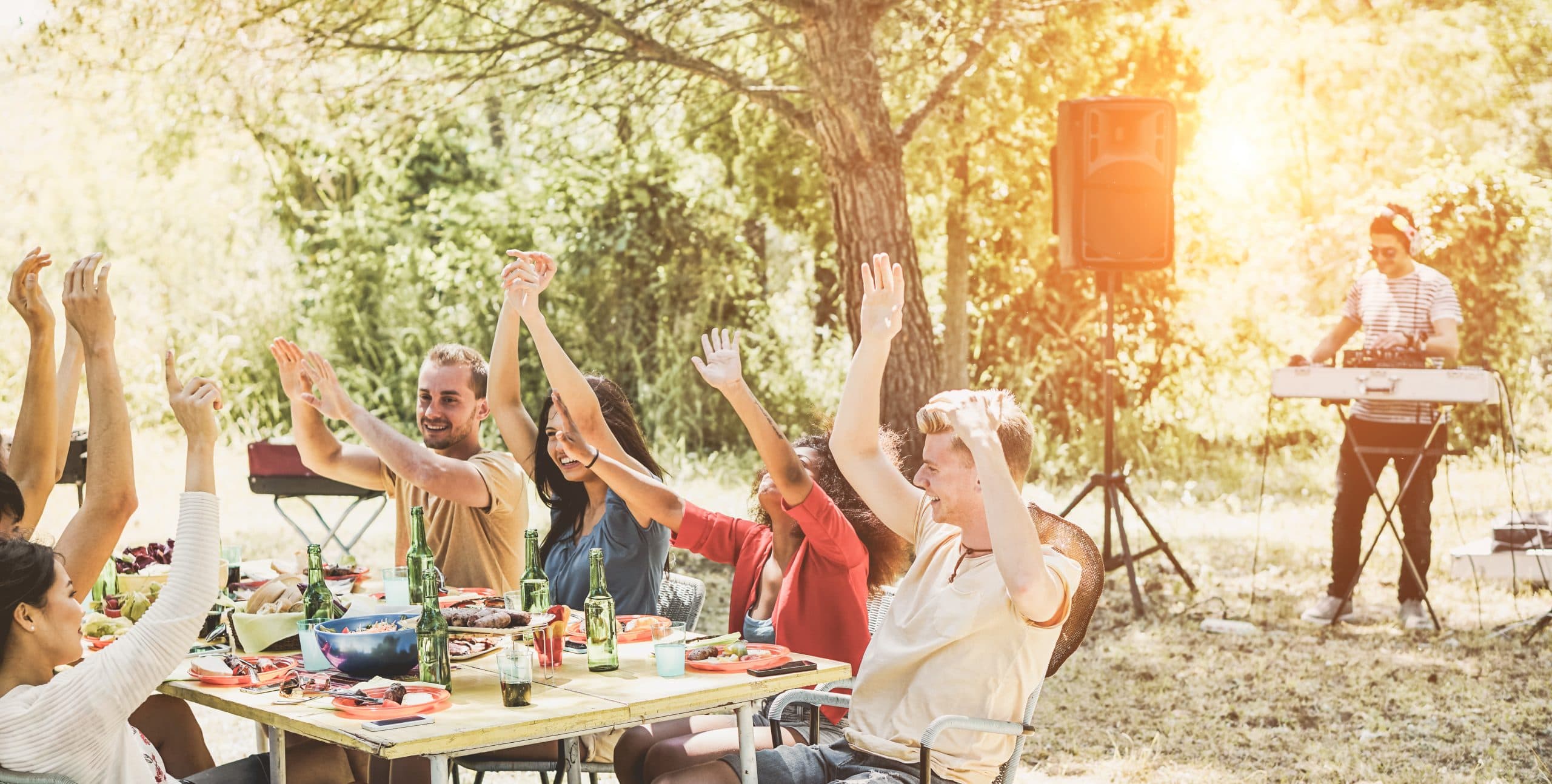 Sommerfeste mit Wow-Effekt – Künstler, die Stimmung und Staunen bringen